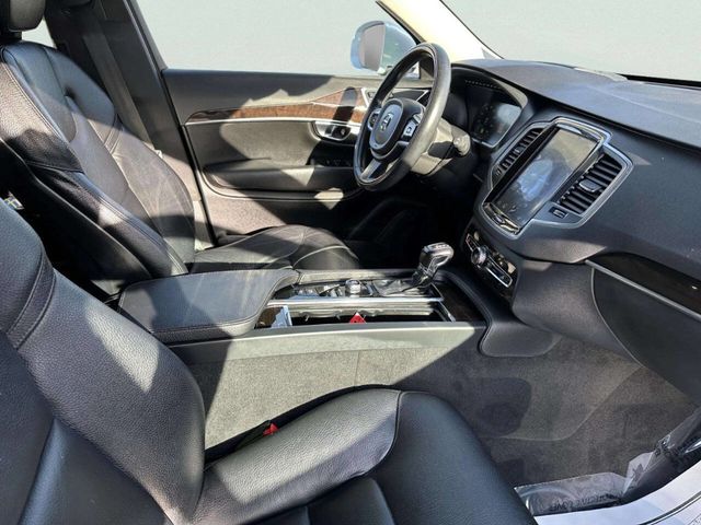 2019 Volvo XC90 T6 AWD Momentum - 22963297 - 17