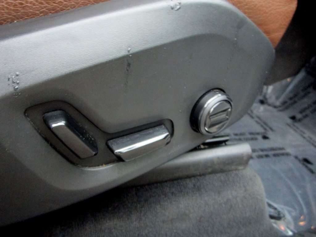 2019 Volvo XC90 T6 AWD Momentum - 22892866 - 30