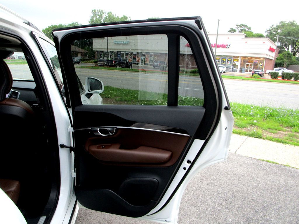 2019 Volvo XC90 T6 AWD Momentum photo 37
