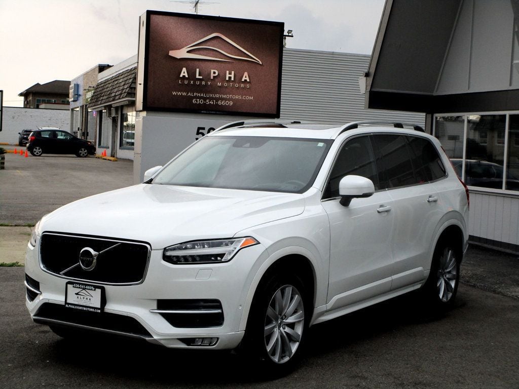 2019 Volvo XC90 T6 AWD Momentum photo 5