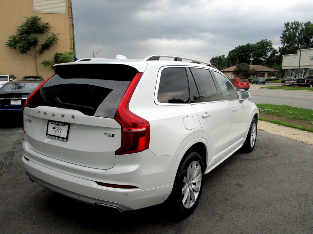 2019 Volvo XC90 T6 AWD Momentum photo 8