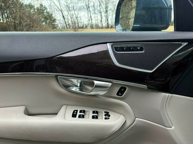 2019 Volvo XC90 T6 AWD Momentum - 22970311 - 36