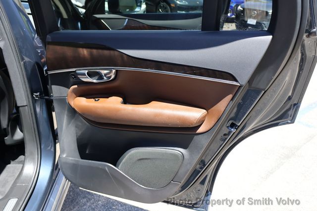 2019 Volvo XC90 T6 AWD Momentum - 23030689 - 18