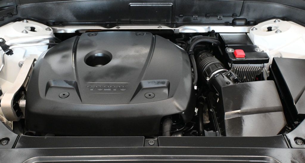 Volvo XC90 photo 21
