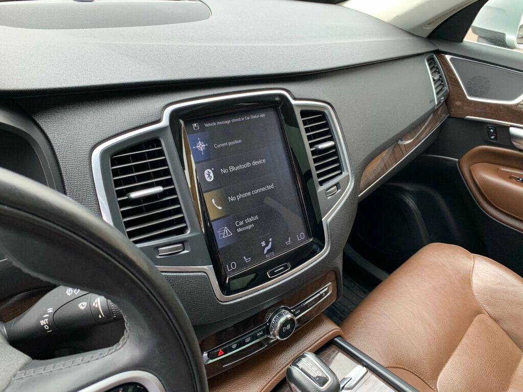 2019 Volvo XC90 T6 AWD Momentum Low Miles Heads up display - 23062383 - 27