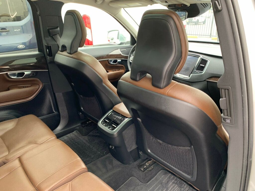 2019 Volvo XC90 T6 AWD Momentum Low Miles Heads up display - 23062383 - 34