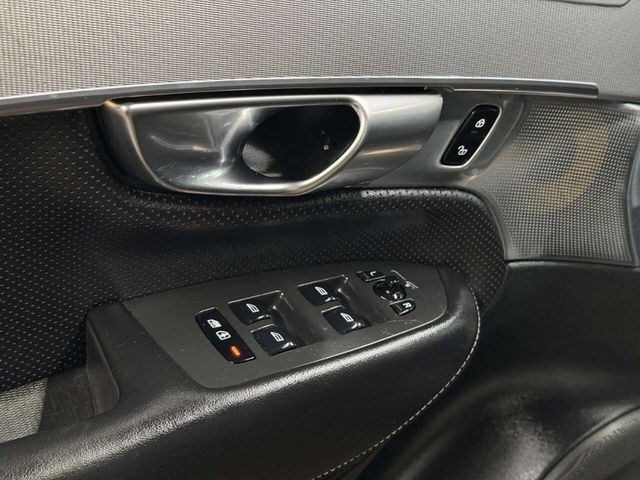 2019 Volvo XC90 T6 AWD R-Design - 22988103 - 17