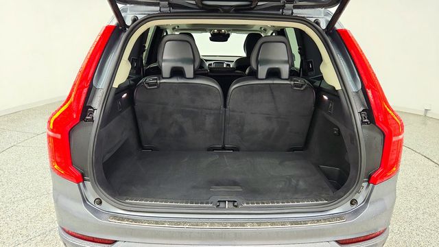 2019 Volvo XC90 T6 Momentum AWD w/ Heated Rear Seats & 20'' Wheels - 23097437 - 19