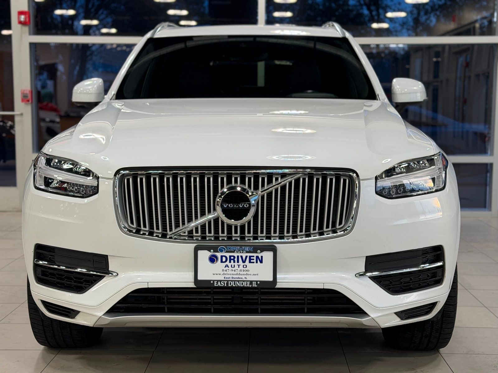 2019 Volvo XC90 T8 Inscription photo 2