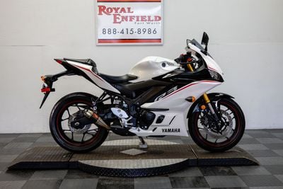 2019 YAMAHA YZF-R3 ABS