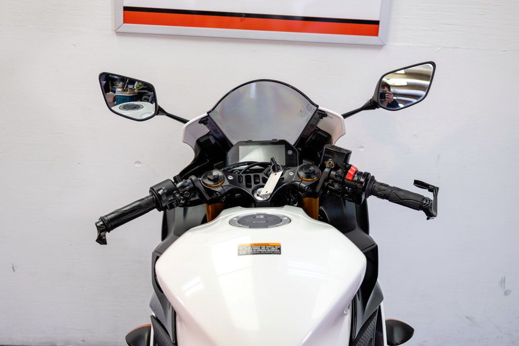 2019 YAMAHA YZF-R3 ABS NICE UPGRADES!!! - 22948816 - 8