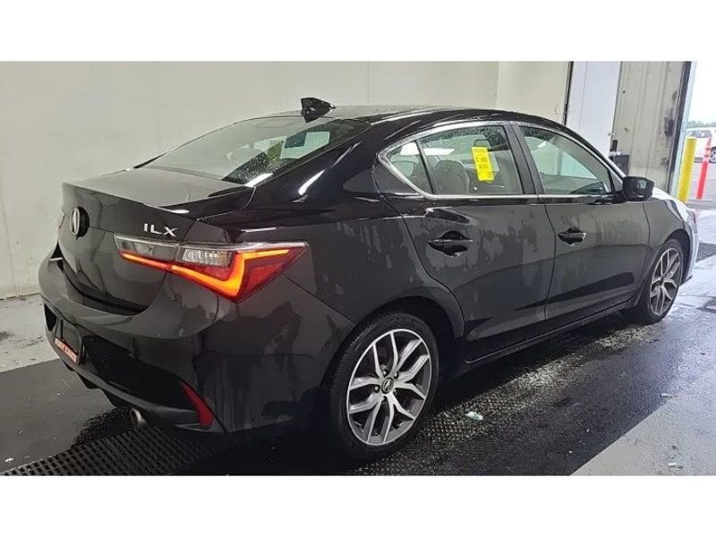 2020 Acura ILX Premium photo 5
