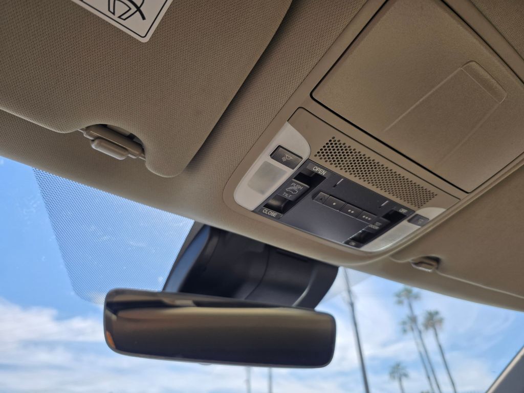 2020 Acura MDX FWD 7-Passenger - 22998640 - 37