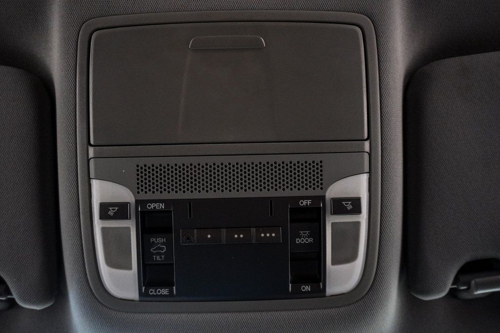2020 Acura MDX Base photo 39