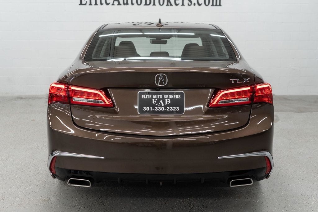 Acura TLX photo 4