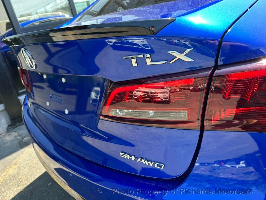 2020 Acura TLX 3.5L SH-AWD w/Technology/A-Spec Pkg Red Leather - 23051624 - 9