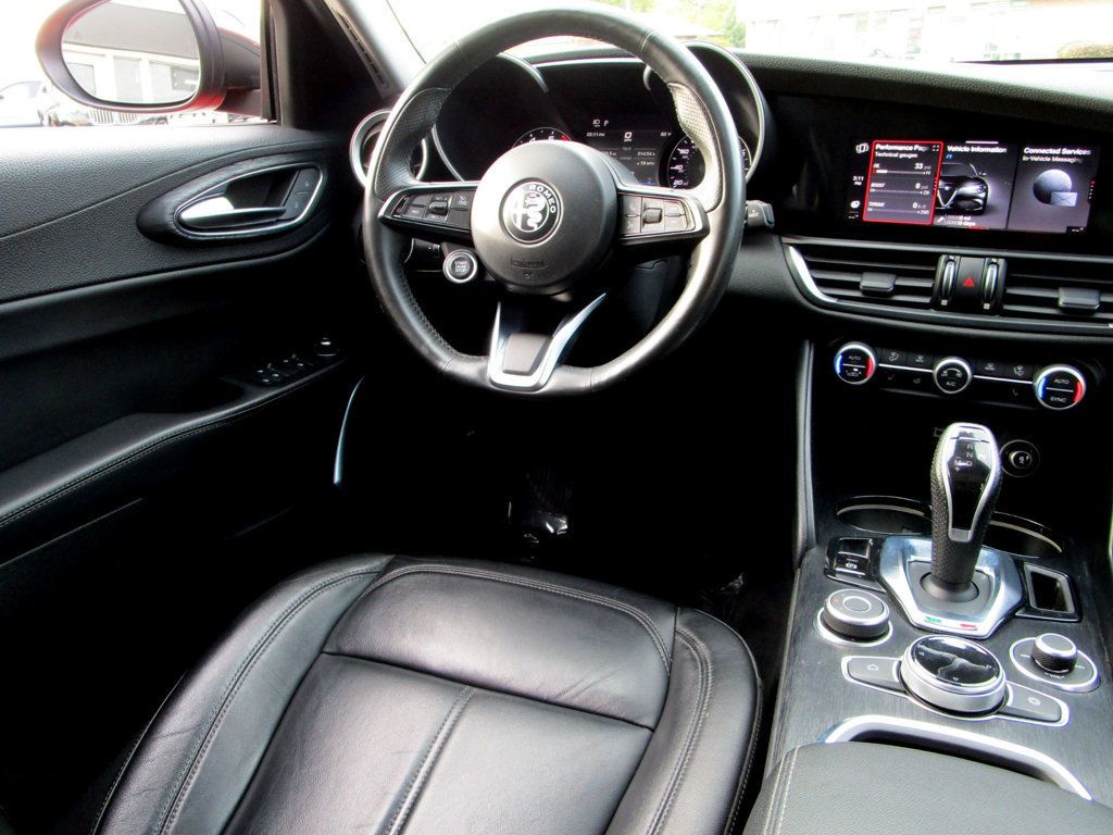 2020 Alfa Romeo Giulia AWD - 23100089 - 18