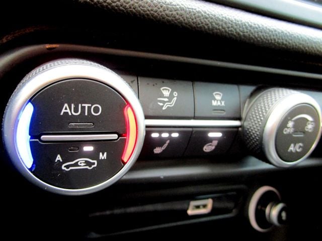 2020 Alfa Romeo Giulia AWD - 23100089 - 24