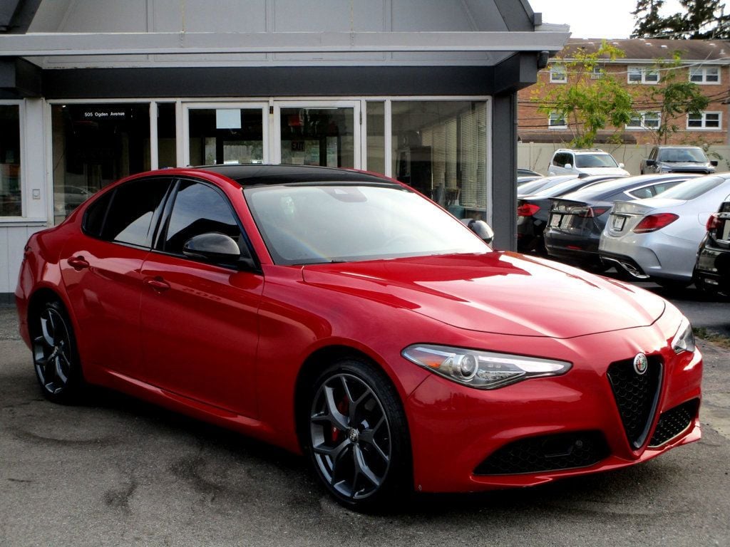 2020 Alfa Romeo Giulia AWD - 23100089 - 6