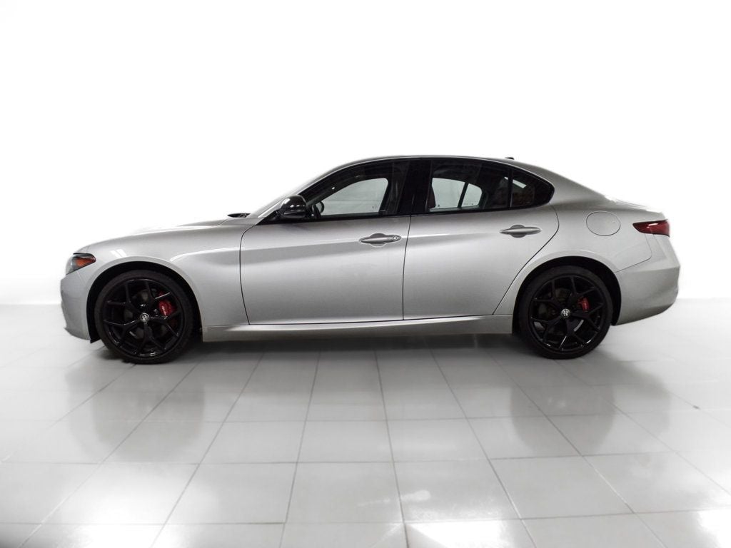 2020 Alfa Romeo Giulia AWD - 22717332 - 2