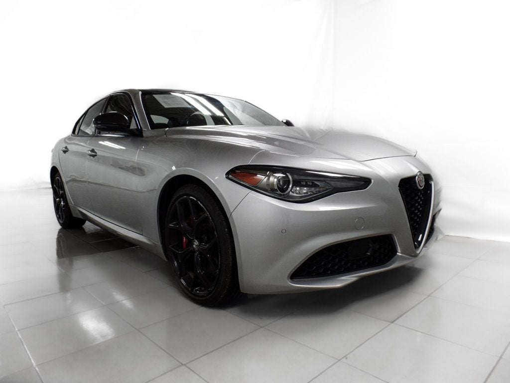 2020 Alfa Romeo Giulia AWD - 22717332 - 7