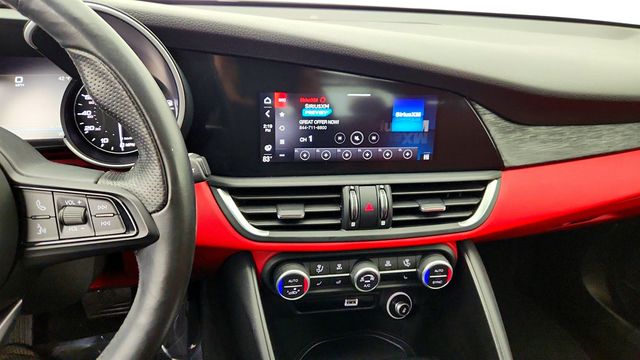 2020 Alfa Romeo Giulia AWD Nero Edizione w/ Cold Weather Pkg & Active Blind Spot Assist - 22973928 - 17