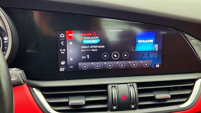 2020 Alfa Romeo Giulia AWD Nero Edizione w/ Cold Weather Pkg & Active Blind Spot Assist - 22973928 - 18