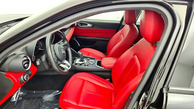 2020 Alfa Romeo Giulia AWD Nero Edizione w/ Cold Weather Pkg & Active Blind Spot Assist - 22973928 - 19