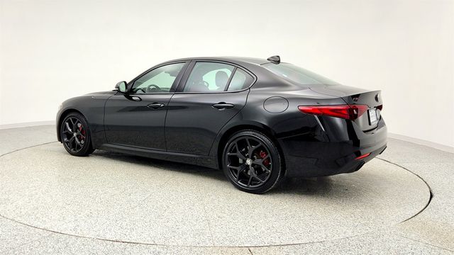 2020 Alfa Romeo Giulia AWD Nero Edizione w/ Cold Weather Pkg & Active Blind Spot Assist - 22973928 - 6