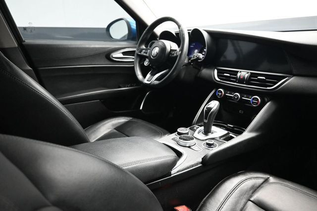 2020 Alfa Romeo Giulia RWD - 23030286 - 12