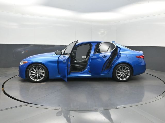 2020 Alfa Romeo Giulia RWD - 23030286 - 32