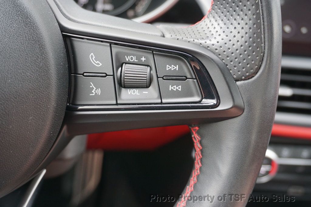 2020 Alfa Romeo Giulia Ti Sport AWD RED LEATHER CARPLAY REAR CAMERA PANO ROOF HOT SEATS - 23007104 - 40