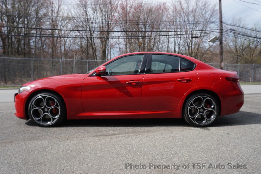 2020 Alfa Romeo Giulia Ti Sport AWD RED LEATHER CARPLAY REAR CAMERA PANO ROOF HOT SEATS - 23007104 - 4