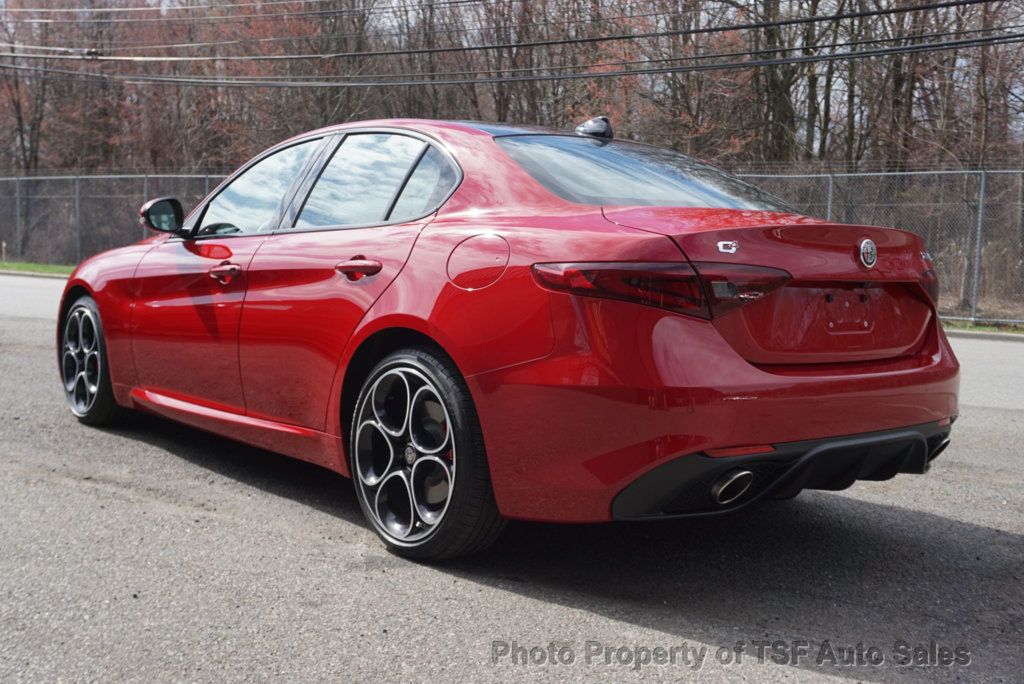2020 Alfa Romeo Giulia Ti Sport AWD RED LEATHER CARPLAY REAR CAMERA PANO ROOF HOT SEATS - 23007104 - 5