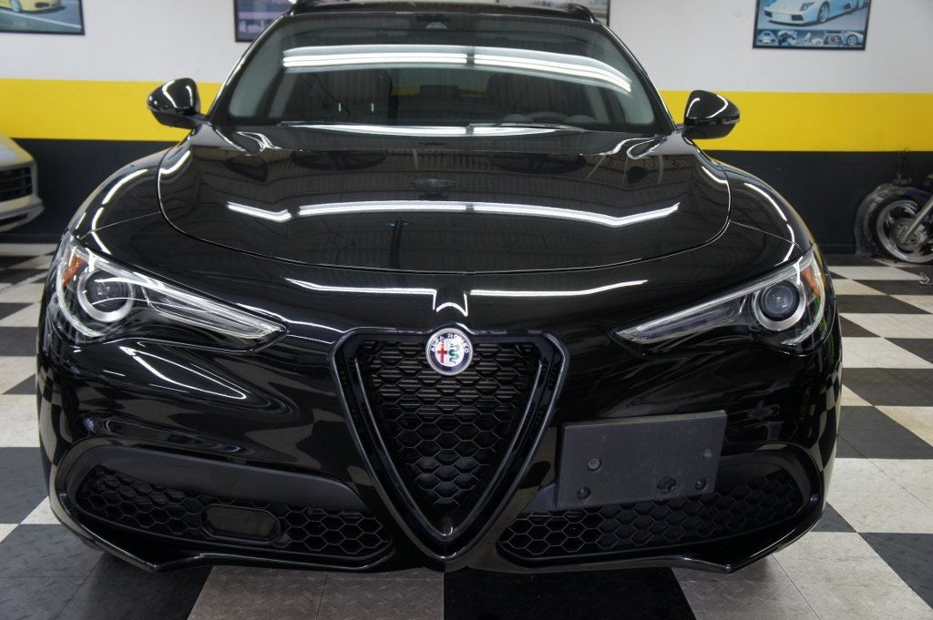 2020 Alfa Romeo Stelvio Sexy, Stylish and Cool! - 22496070 - 3