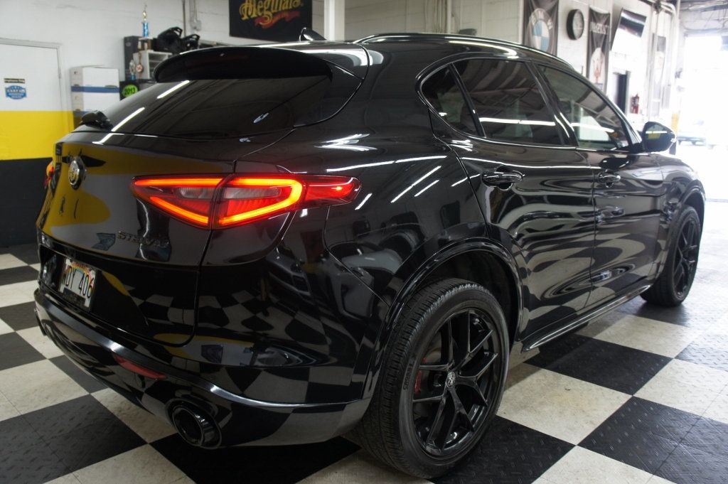 2020 Alfa Romeo Stelvio Sexy, Stylish and Cool! - 22496070 - 39