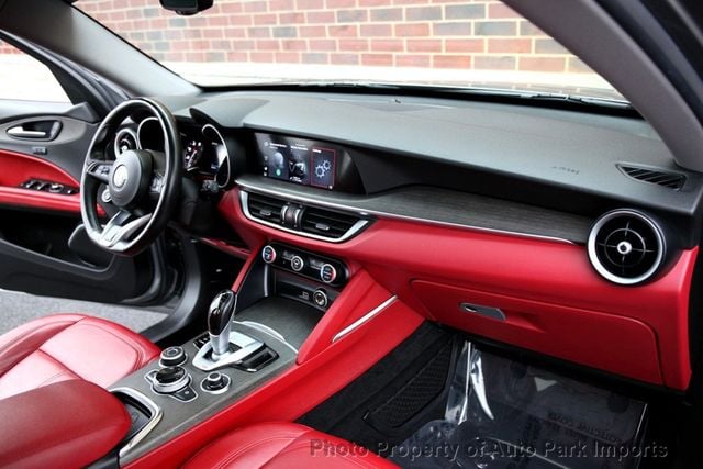 2020 Alfa Romeo Stelvio Ti AWD - 22881568 - 29