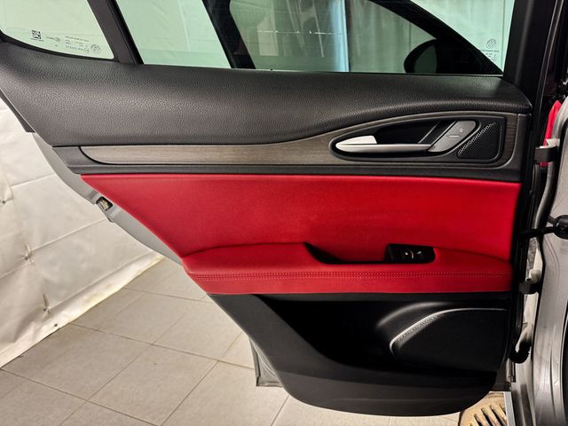 2020 Alfa Romeo Stelvio Ti AWD - 23033477 - 15