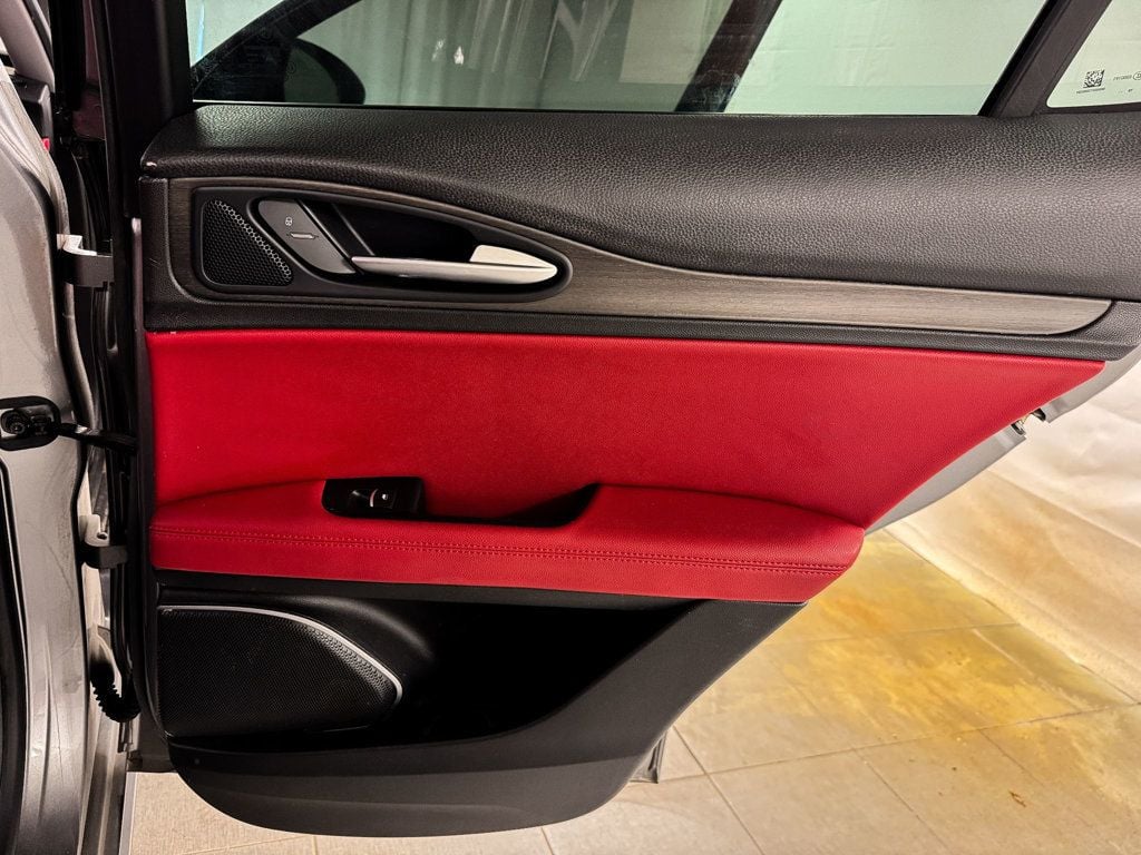 2020 Alfa Romeo Stelvio Ti AWD - 23033477 - 16