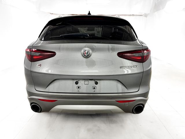 2020 Alfa Romeo Stelvio Ti AWD - 23033477 - 4