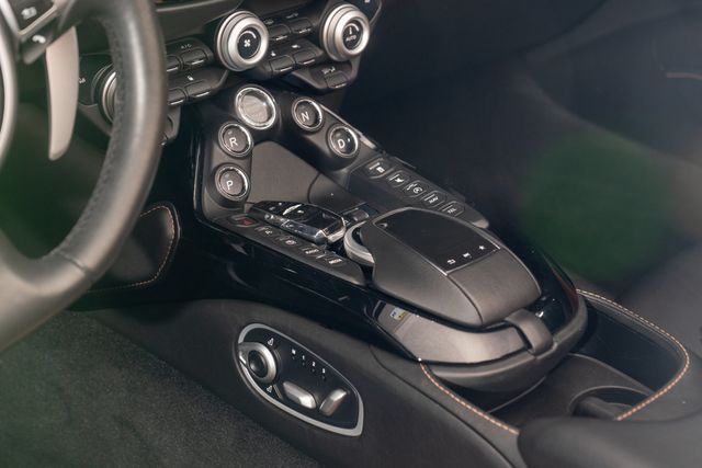 2020 Aston Martin Vantage  - 22949906 - 13