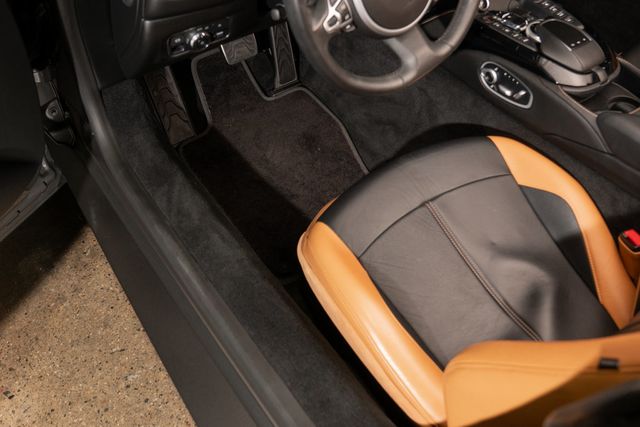 2020 Aston Martin Vantage  - 22949906 - 15