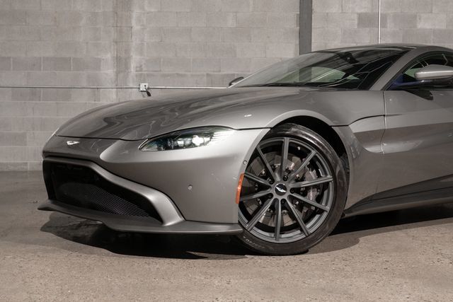 2020 Aston Martin Vantage  - 22949906 - 27