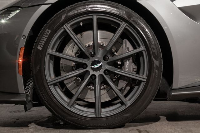 2020 Aston Martin Vantage  - 22949906 - 36