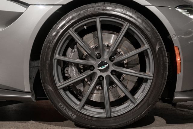 2020 Aston Martin Vantage  - 22949906 - 39
