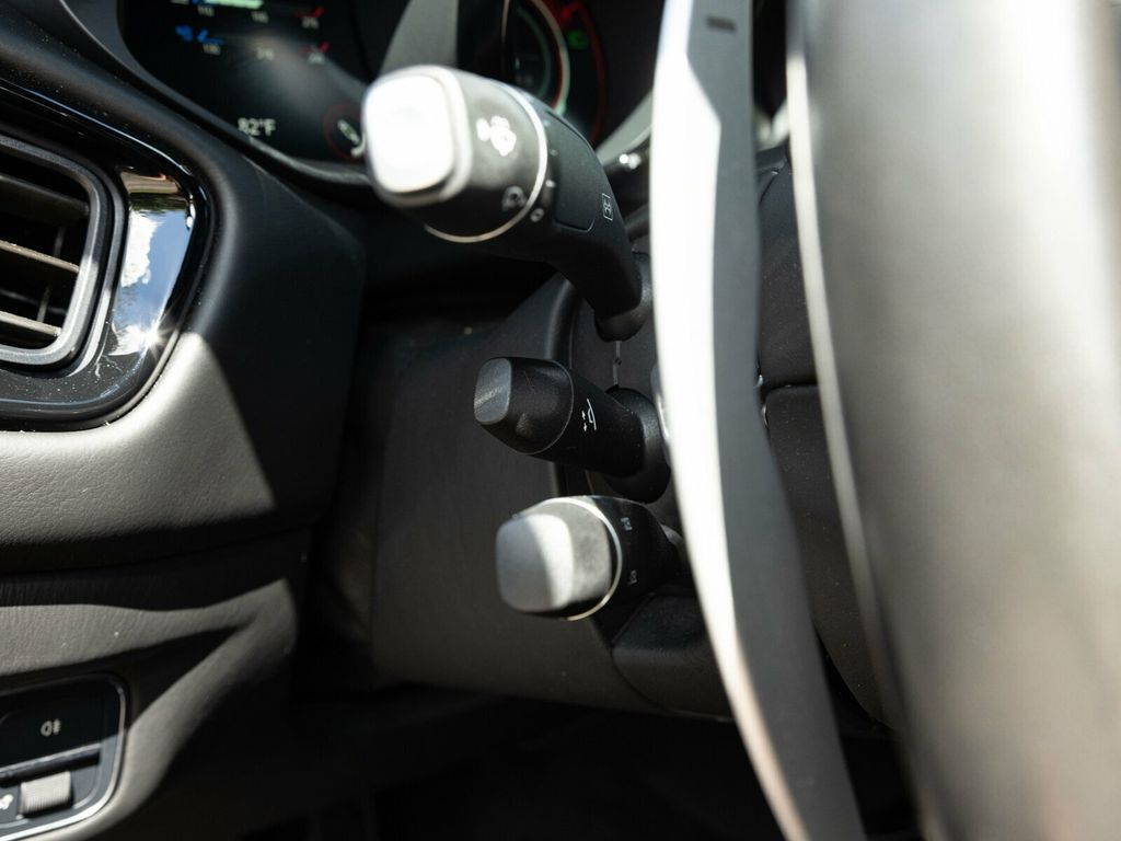 2020 Aston Martin Vantage 503 HP V8!! Black 20" Directional Diamond Turned Wheels - 22925205 - 37