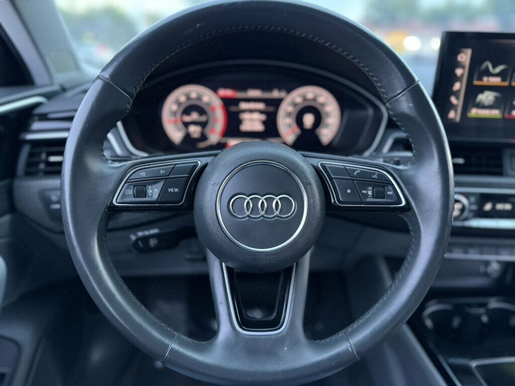 Audi A4 photo 10