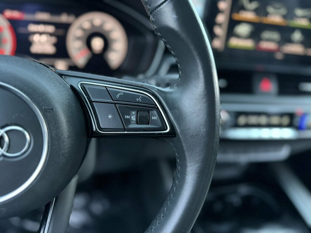 Audi A4 photo 12