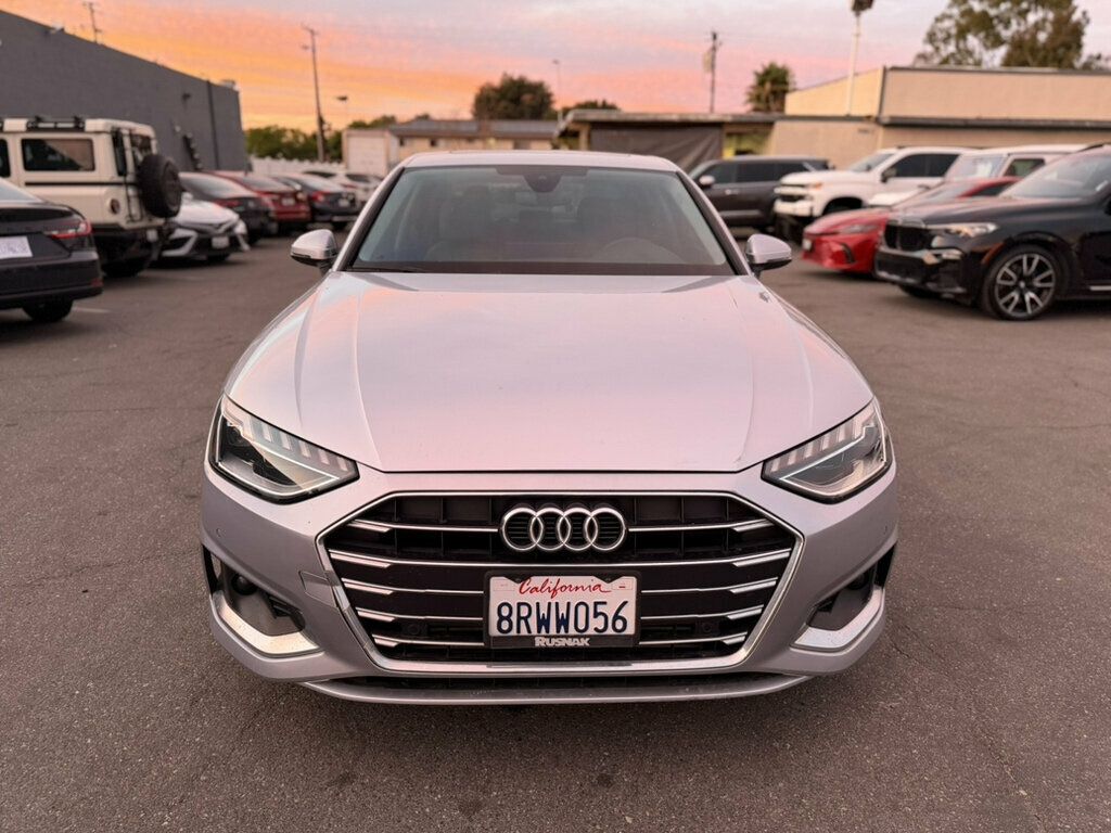 Audi A4 photo 2