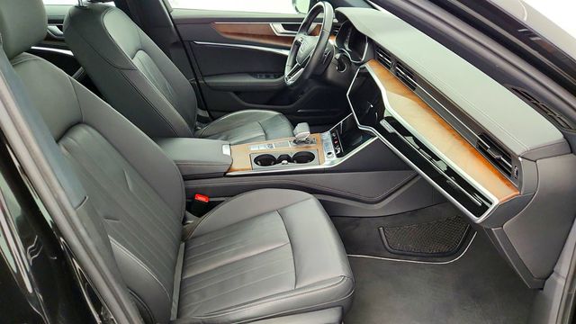 2020 Audi A6 Premium Plus 45 TFSI quattro with Sport & Black Optic Ext. Pkgs - 22970702 - 25